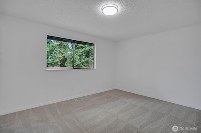 7016 Homestead Court, Tacoma, WA 98404