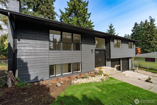 7016 Homestead Court, Tacoma, WA 98404