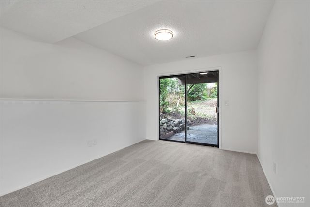 7016 Homestead Court, Tacoma, WA 98404