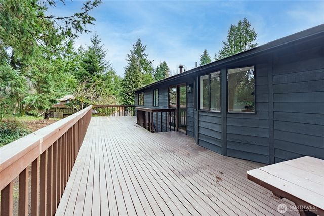 7016 Homestead Court, Tacoma, WA 98404