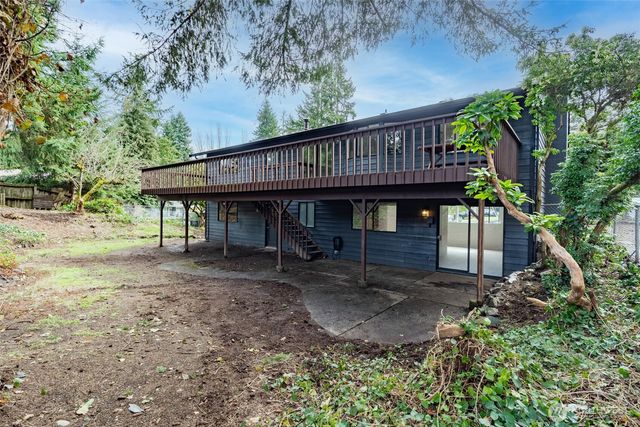 7016 Homestead Court, Tacoma, WA 98404