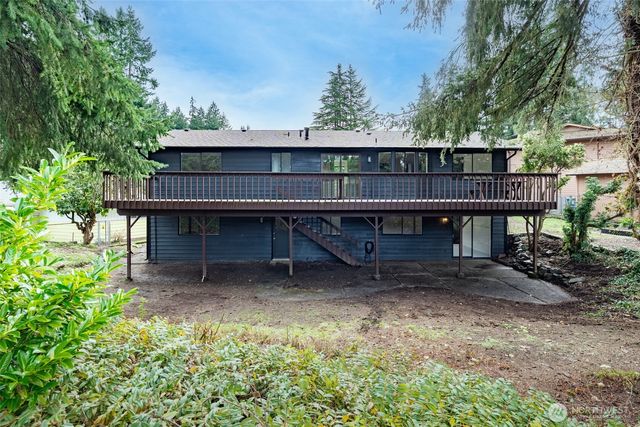 7016 Homestead Court, Tacoma, WA 98404