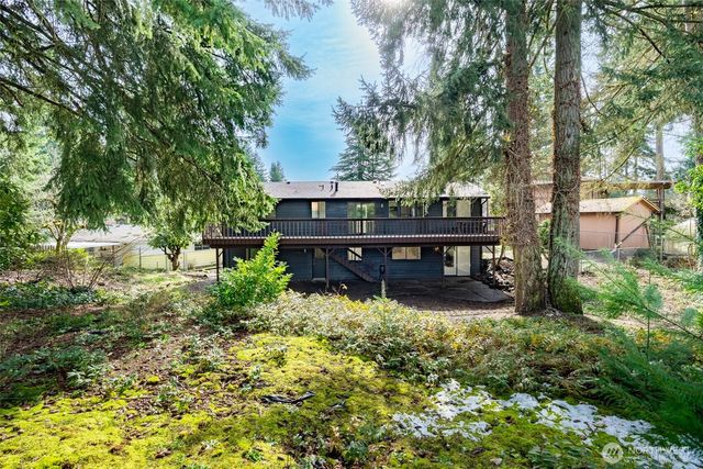 7016 Homestead Court, Tacoma, WA 98404