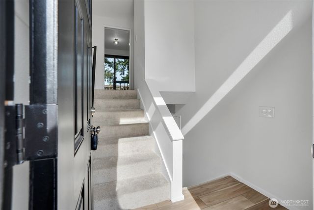 7016 Homestead Court, Tacoma, WA 98404