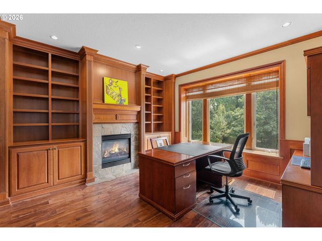 3918 NORTHHAMPTON Ct, West Linn, OR 97068