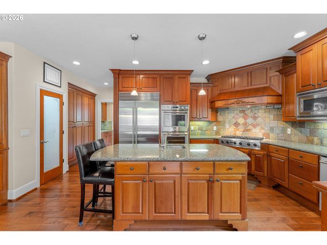 3918 NORTHHAMPTON Ct, West Linn, OR 97068