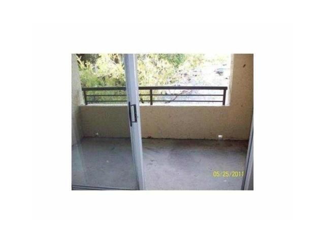 741 Lyons Road 17205, Coconut Creek, FL 33063