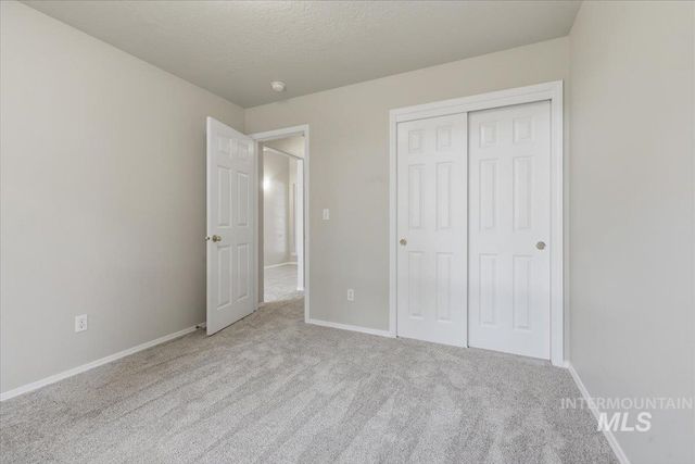 831 W Oakmont Ave, Nampa, ID 83686