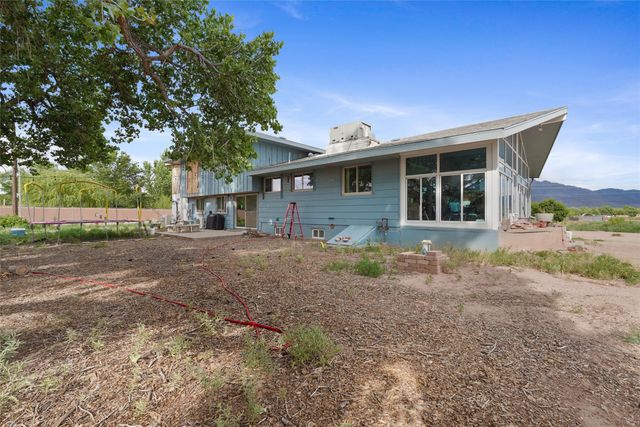 6461 Corrales Road, Corrales, NM 87048