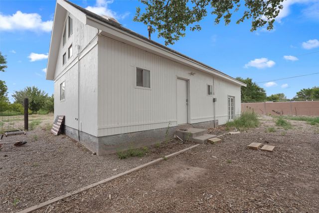 6461 Corrales Road, Corrales, NM 87048
