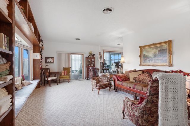 6461 Corrales Road, Corrales, NM 87048