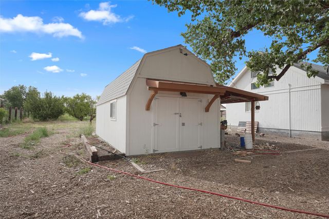 6461 Corrales Road, Corrales, NM 87048