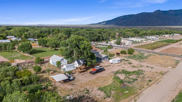 6461 Corrales Road, Corrales, NM 87048