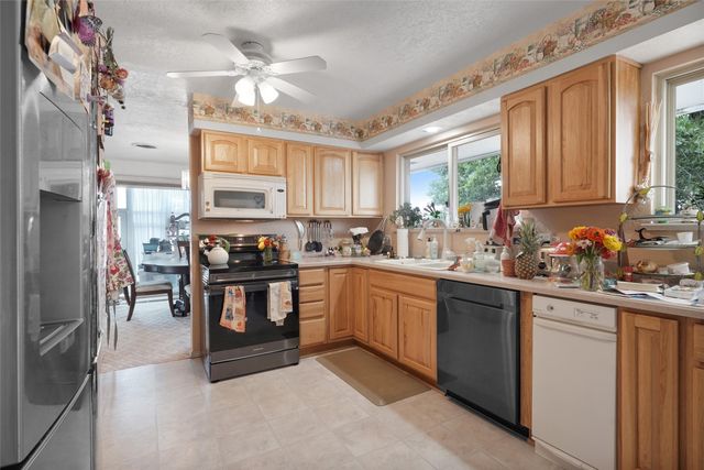 6461 Corrales Road, Corrales, NM 87048