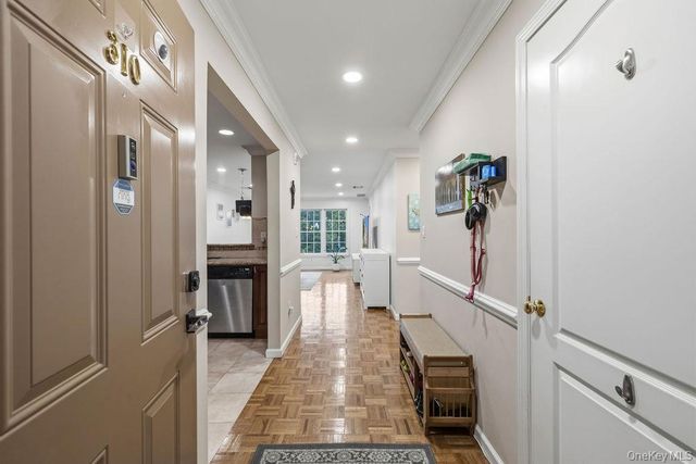 3 Cross Street 310, Suffern, NY 10901