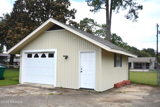 101 Boxwood Drive, Lafayette, LA 70503