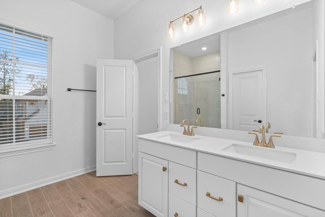 130 West Coralburst Loop, Montgomery, TX 77316