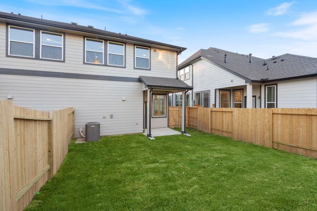 130 West Coralburst Loop, Montgomery, TX 77316