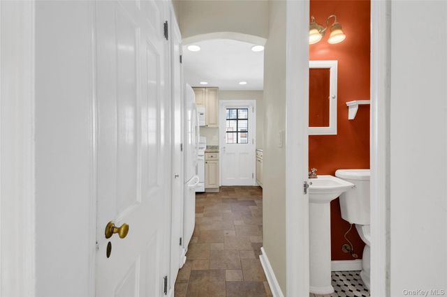 19 aka 29 The Crossway, Yonkers, NY 10701