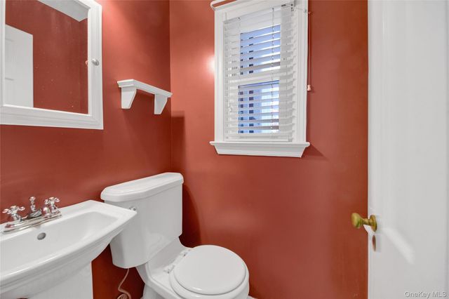 19 aka 29 The Crossway, Yonkers, NY 10701