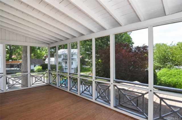 19 aka 29 The Crossway, Yonkers, NY 10701