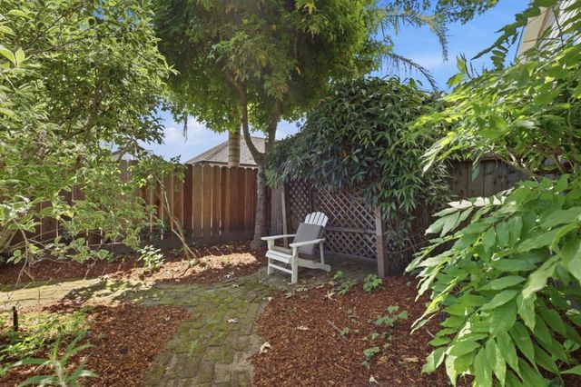 1530 Leila Court, Santa Cruz, CA 95062