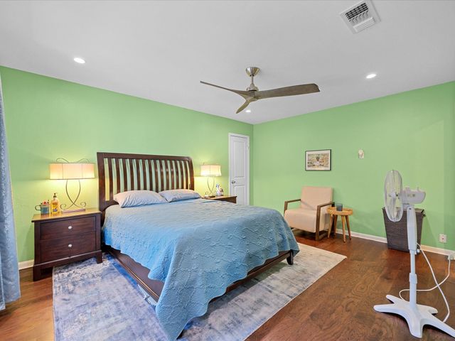 5507 Effingham Drive, Houston, TX 77035