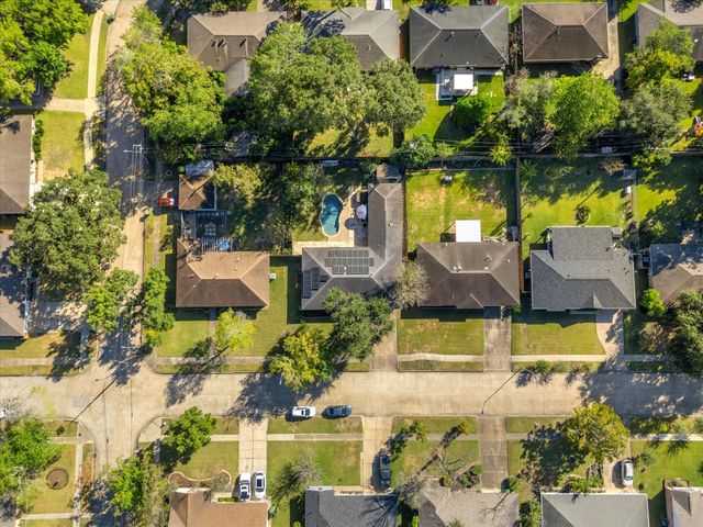 5507 Effingham Drive, Houston, TX 77035