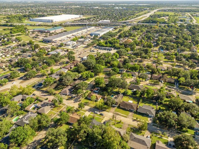 5507 Effingham Drive, Houston, TX 77035