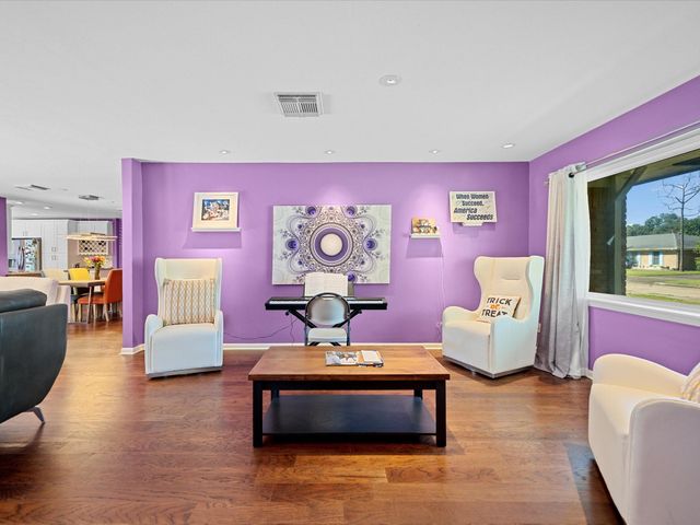 5507 Effingham Drive, Houston, TX 77035