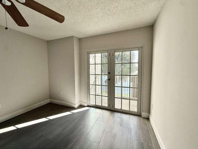 5035 Wiles Road 206, Coconut Creek, FL 33073