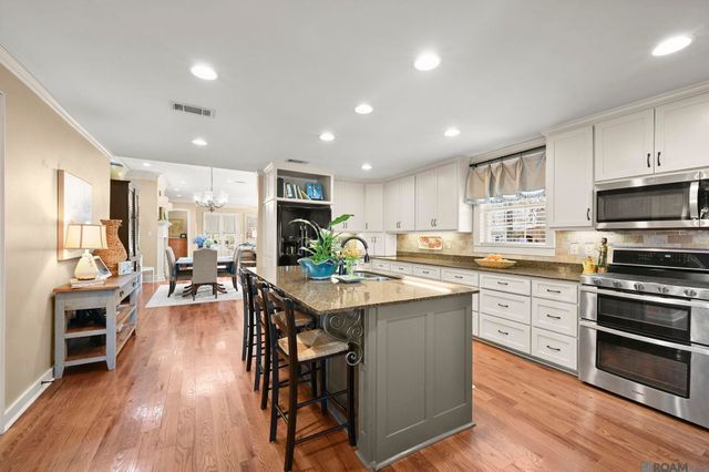 1385 Lobdell Ave, Baton Rouge, LA 70806