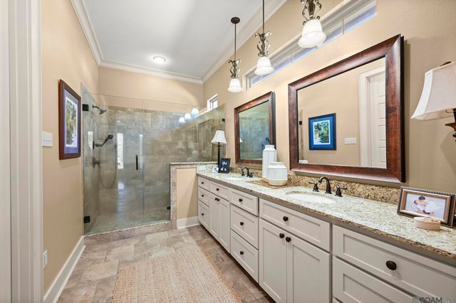 1385 Lobdell Ave, Baton Rouge, LA 70806