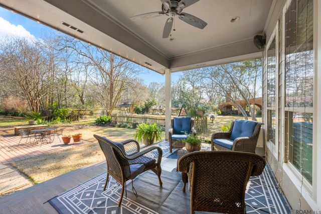 1385 Lobdell Ave, Baton Rouge, LA 70806