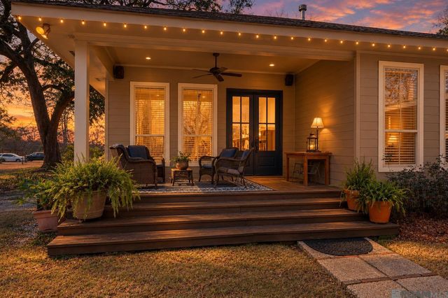 1385 Lobdell Ave, Baton Rouge, LA 70806