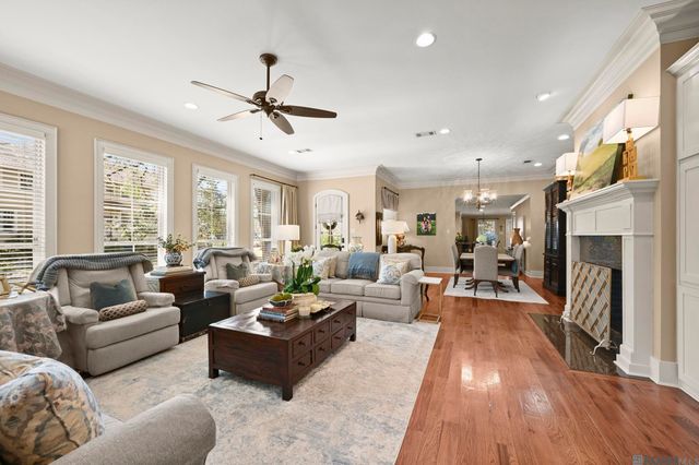 1385 Lobdell Ave, Baton Rouge, LA 70806