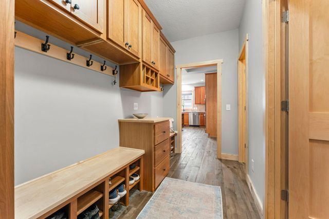 1137 Pioneer Trail, Bayport, MN 55003