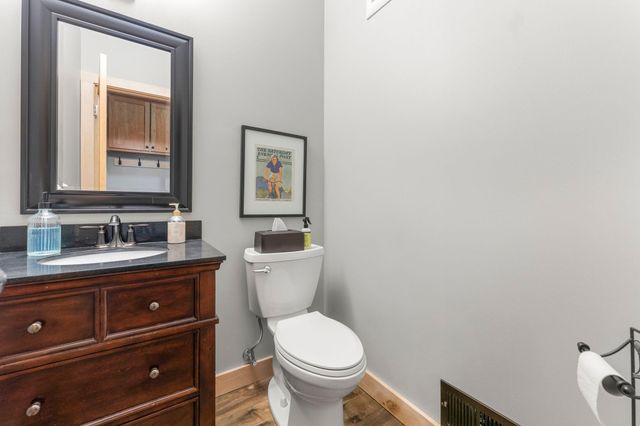 1137 Pioneer Trail, Bayport, MN 55003
