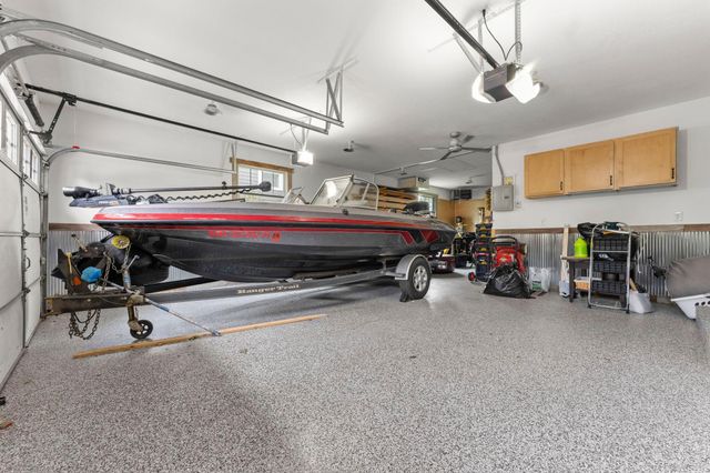 1137 Pioneer Trail, Bayport, MN 55003