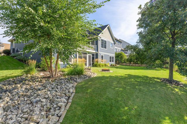 1137 Pioneer Trail, Bayport, MN 55003