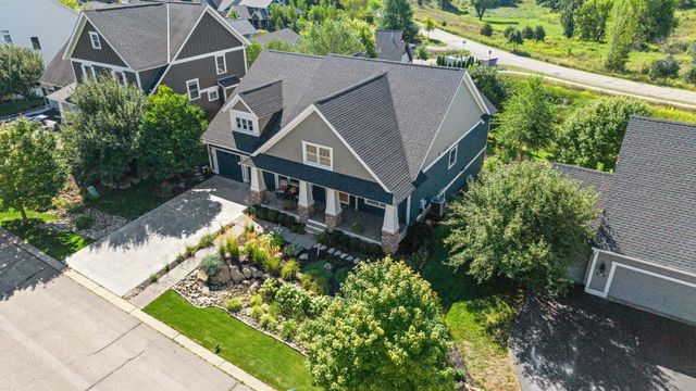 1137 Pioneer Trail, Bayport, MN 55003