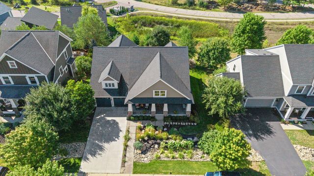 1137 Pioneer Trail, Bayport, MN 55003