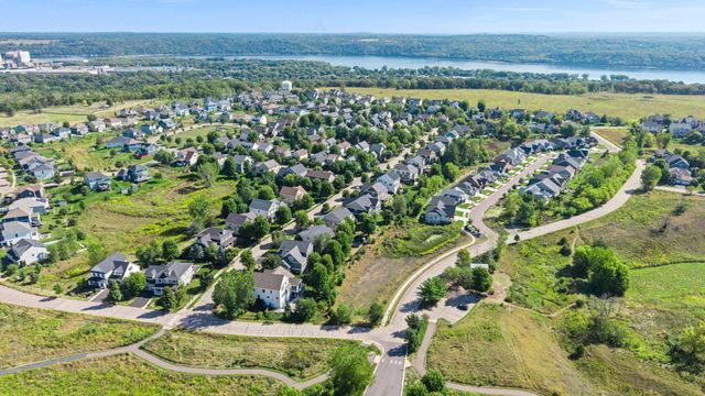 1137 Pioneer Trail, Bayport, MN 55003