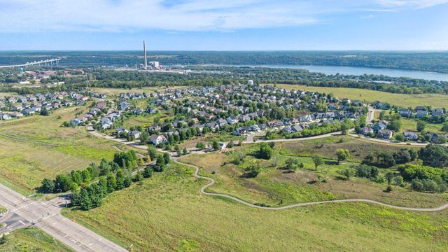 1137 Pioneer Trail, Bayport, MN 55003