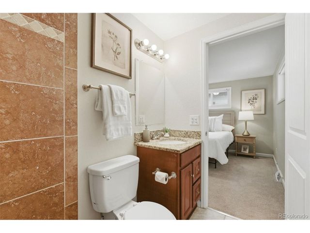 4714 Carr St, Wheat Ridge, CO 80033