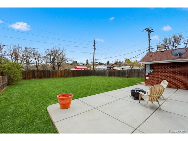 4714 Carr St, Wheat Ridge, CO 80033