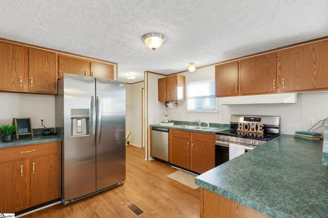 675 Apple Orchard Road, Inman, SC 29349