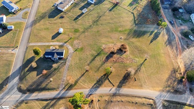 675 Apple Orchard Road, Inman, SC 29349