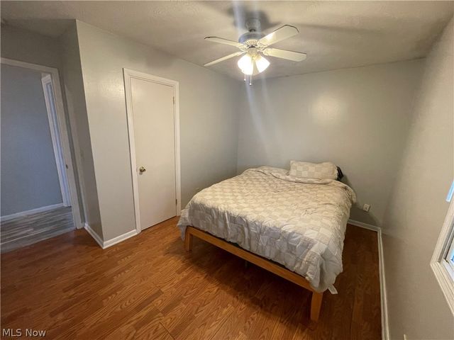611 S Logan Street, Elyria, OH 44035