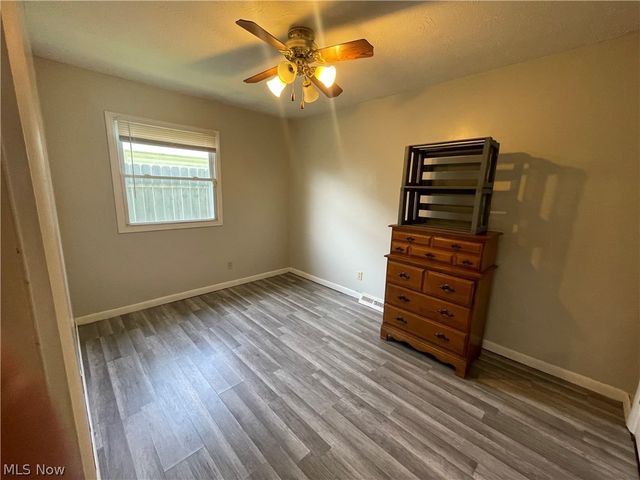 611 S Logan Street, Elyria, OH 44035